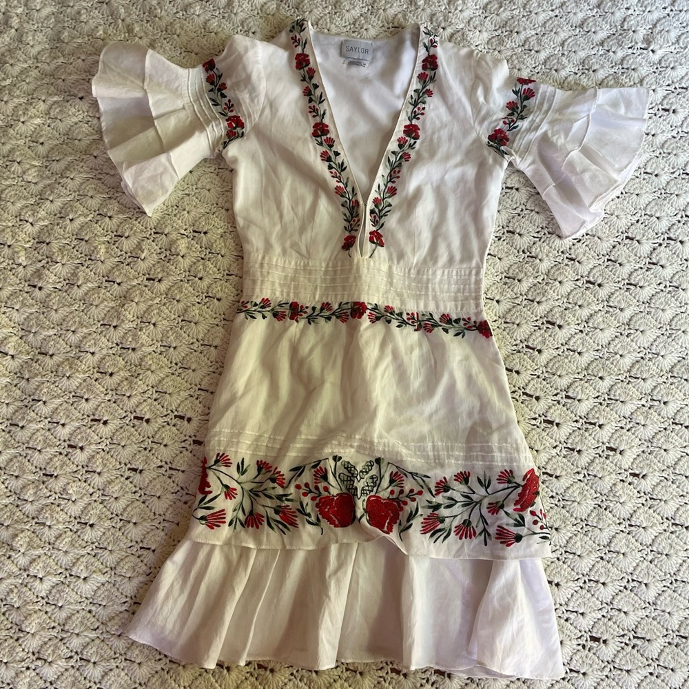 SAYLOR White Summer Dress with Red Embroidery